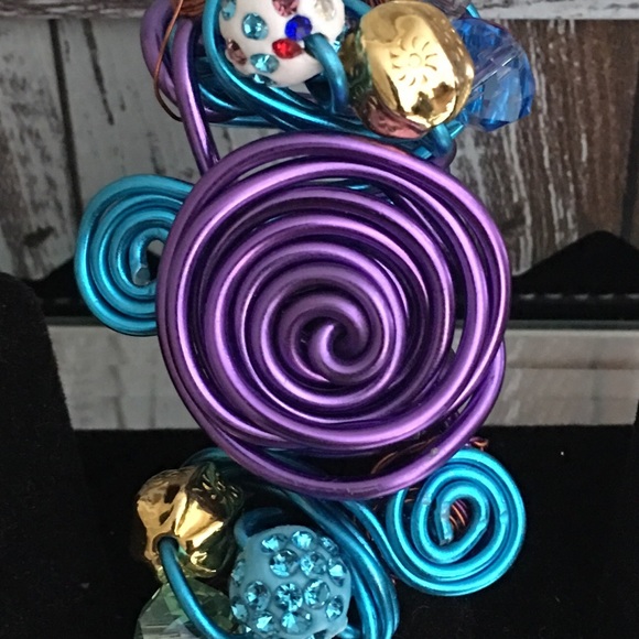 UNIQUE RING - Picture 8 of 8